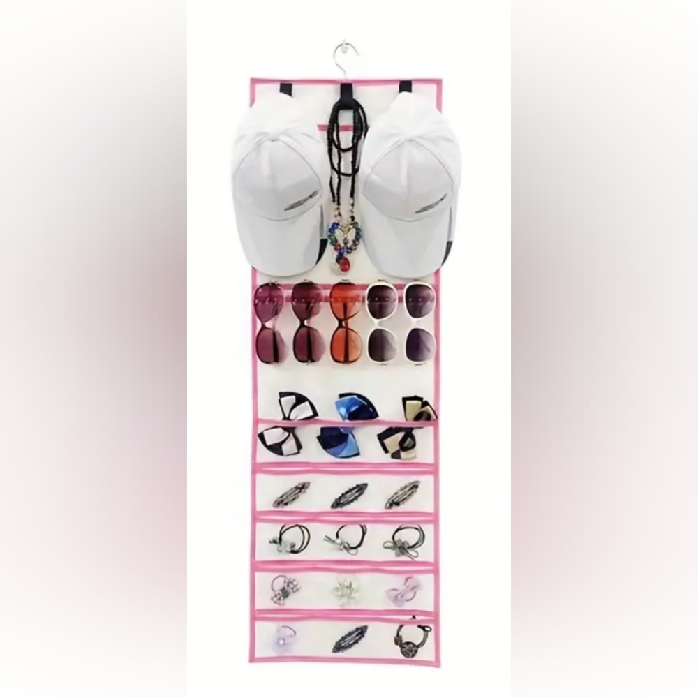 Hair accessories wall storage